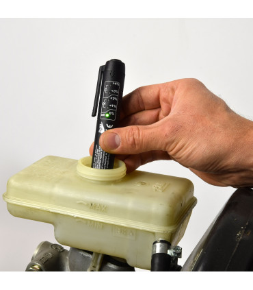 Testeur liquide de freins